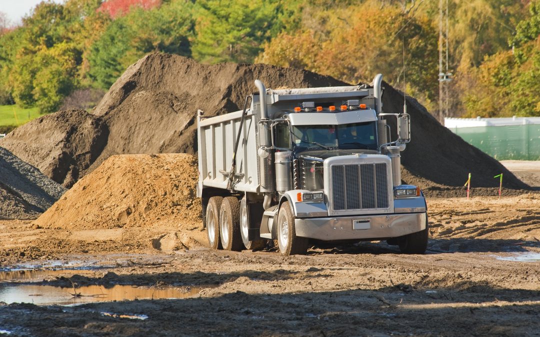 The Importance of High-Quality Topsoil in Huntsville, AL, in Landscape and Construction