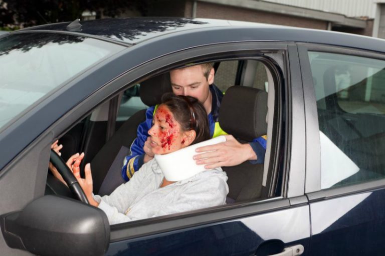 Navigating insurance claims with an Auto Accident Attorney Miami FL for fair compensation