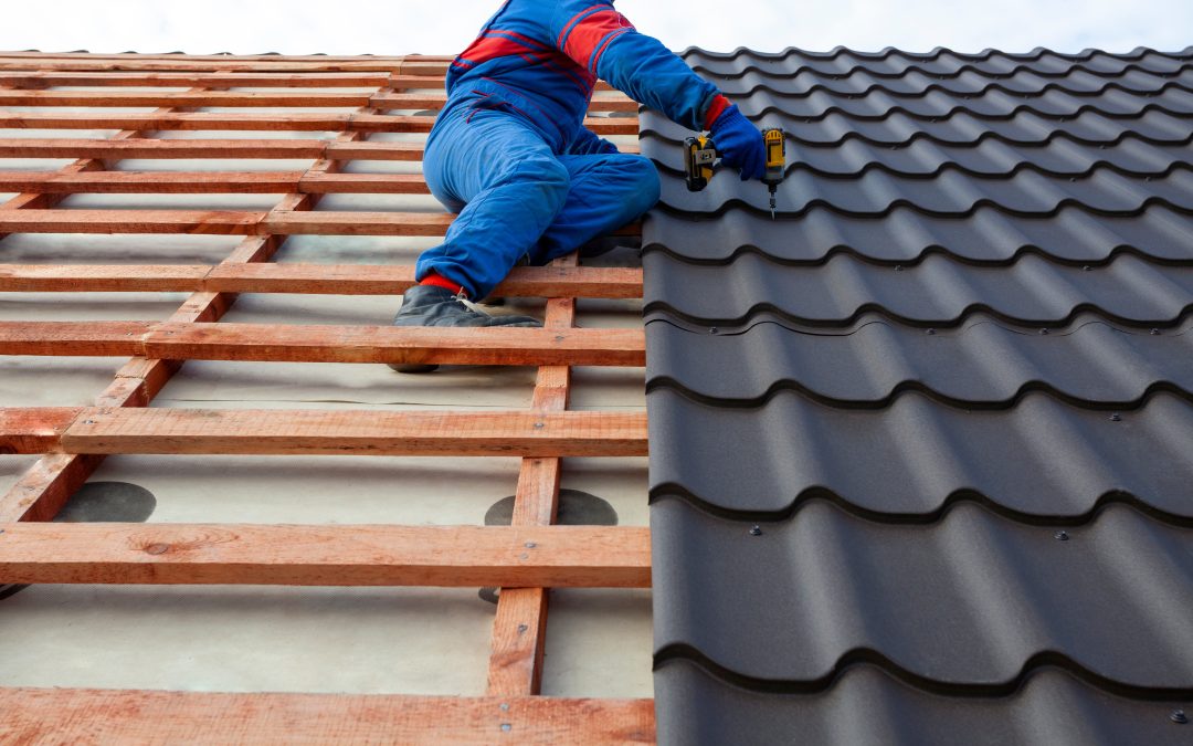 How a Roof Construction Contractor in Howell, MI Ensures Weatherproof Peace of Mind