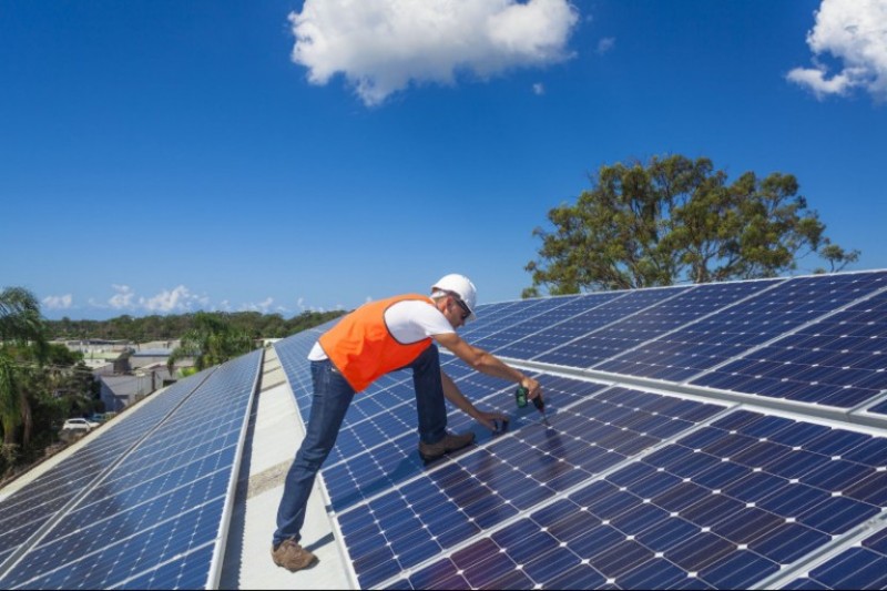 Increase Solar Efficiency by Prioritizing Residential Solar Panel Cleaning in Honolulu HI